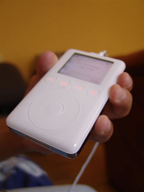 Apple Ipod 15gb 3 Free Photo Download Freeimages