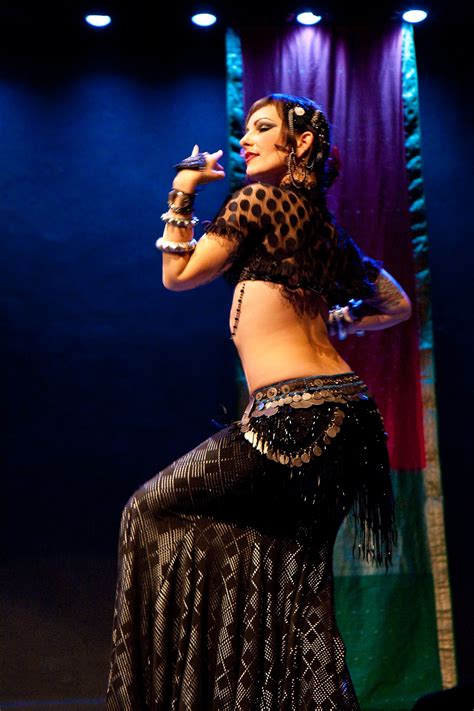 kami-liddle-tribal-fusion-costume,-tribal-belly-dance,-tribal-fusion-bellydance
