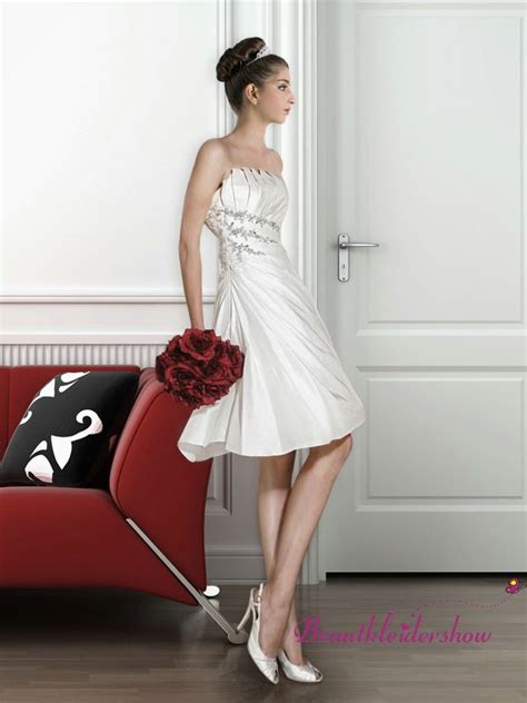 Maybe you would like to learn more about one of these? Kurz Hochzeitskleid Standesamt Corsage Seitlich ...