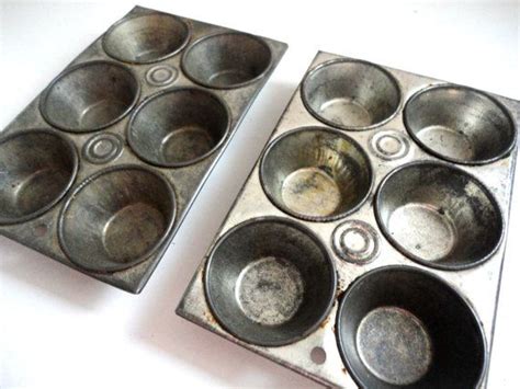 Vintage Cupcake Tin Muffin Tin Baking Molds Tins Set Of 2 Etsy