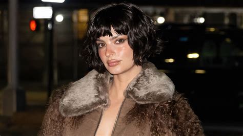 Emily Ratajkowski Looks Unrecognisable After Dramatic Hair Transformation At Marc Jacobs Show