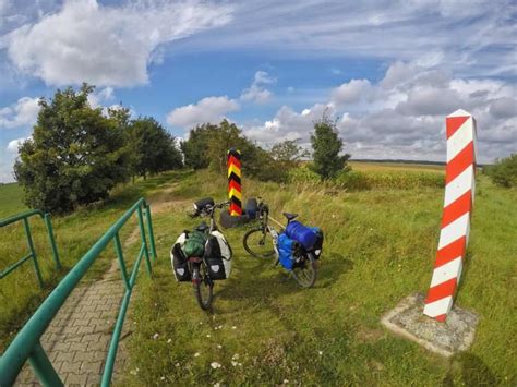 Nach drei niederlagen zeigte es im letzten gruppenspiel gegen lettland eine souveräne leistung. Ostseeküsten-Radweg: Von Lettland nach Deutschland ...