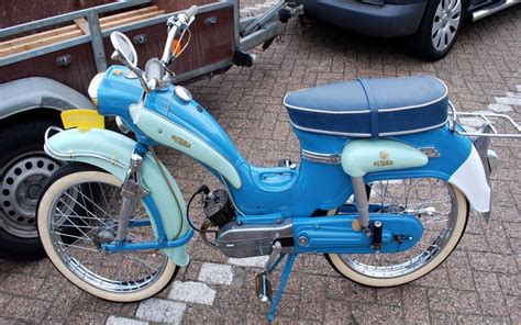Vintage Mopeds Brommers Bromfiets