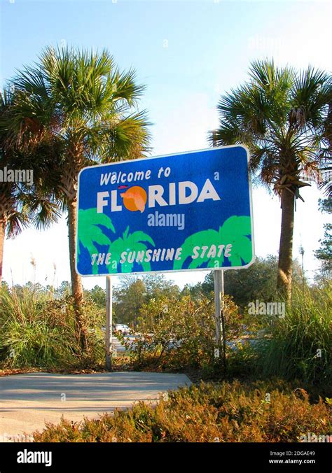 State Of Florida Official Welcome Sign On Interstate 75 Highway Stock