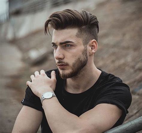 The hairstyle can be paired with a fade or undercut on the however, for a look that may be more professional for business, you may try a low fade comb over. 40 Charismatic Comb Over Hairstyles For Men (2020 ...