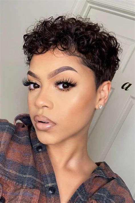 stunning short curly hairstyles
