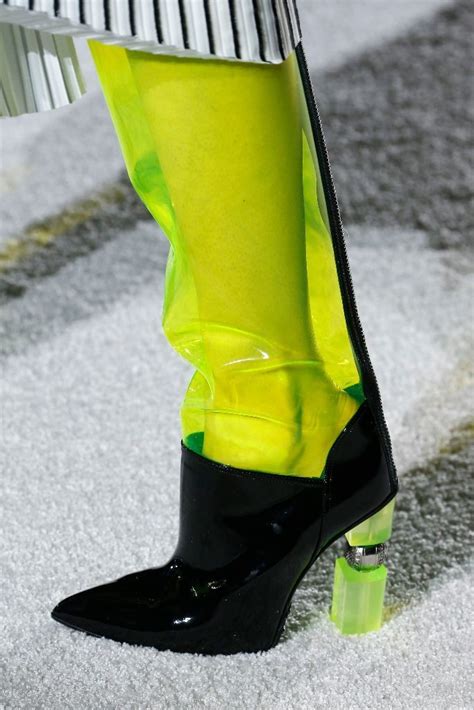 The Craziest Shoes On The Runway In 2018 Crazy Shoes Shoes Rubber