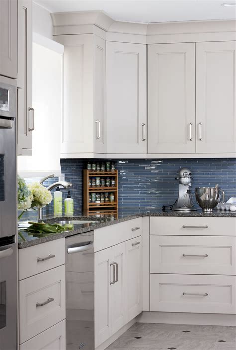 30 Blue And White Kitchen Cabinets Decoomo