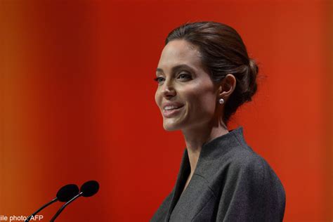 Britain Makes Angelina Jolie An Honorary Dame Entertainment News Asiaone