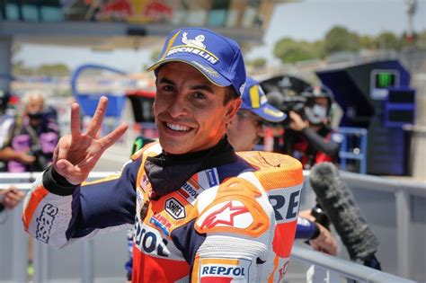 Hitungan gaji dari yang paling terendah hingga tertinggi disesuaikan berdasarkan masa kerja atau mkg mulai dari sekilas gaji pns tersebut bisa dibilang tak jauh berbeda dengan pegawai swasta. Daftar Gaji Pembalap MotoGP 2020, Marquez Kalahkan Rossi : Okezone Sports