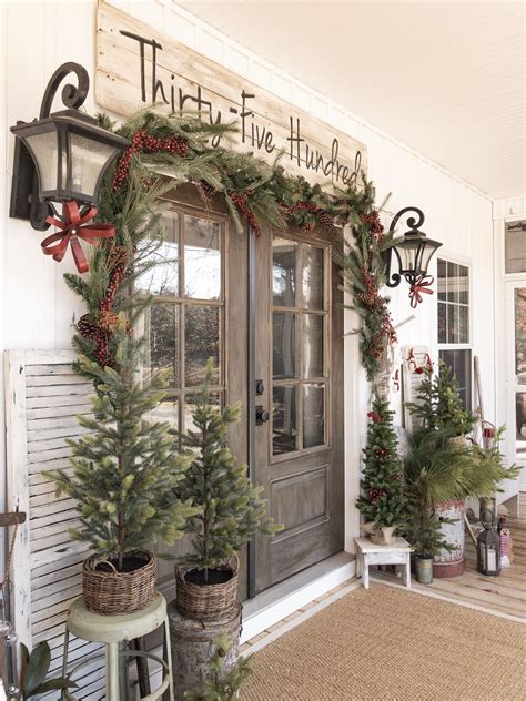 Farmhouse Porch Ideas For Christmas
