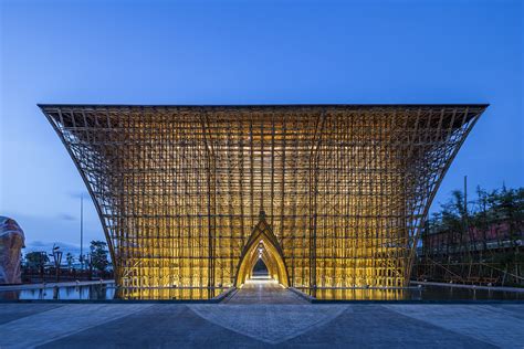 Vtn Architects Built Welcome Center With Bamboo Grid Made From 42000