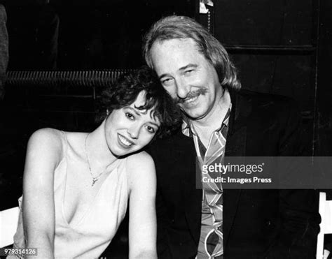 John And Mackenzie Phillips Photos Et Images De Collection Getty Images