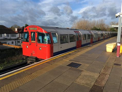 British Diesels And Electrics London Underground 1972 Tube Stock