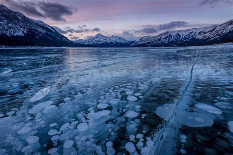 How To Photograph The Frozen Bubbles At Abraham Lake Travel Tips For
