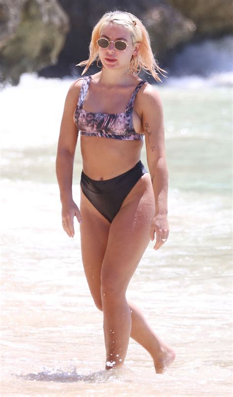 Jessica Woodley In Bikini On The Beach In Barbados 03 05 2019 CelebMafia