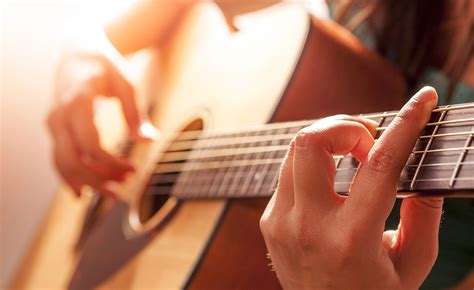 How To Learn Guitar And Play It In Less Than 10 Days
