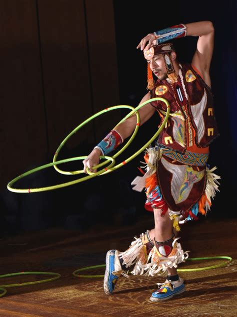 World Stage Hoop Dancer At Pow Wow Days Lakelandtodayca