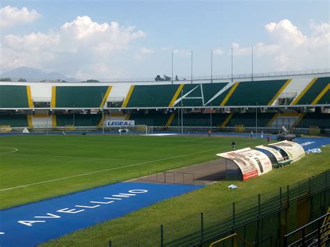 Nov 30, 2017 · consulta su virgilio sport il calendario completo dei gironi a, b e c della serie c 2020/2021. Calendario serie C, l'Avellino parte dal Partenio ...