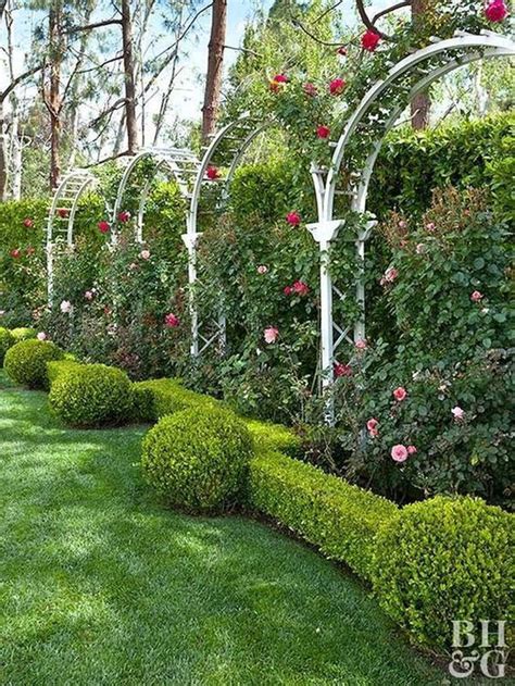 These trellis plans range from simple to gorgeous. Amazing DIY arches design - 23 ways to highlight your ...