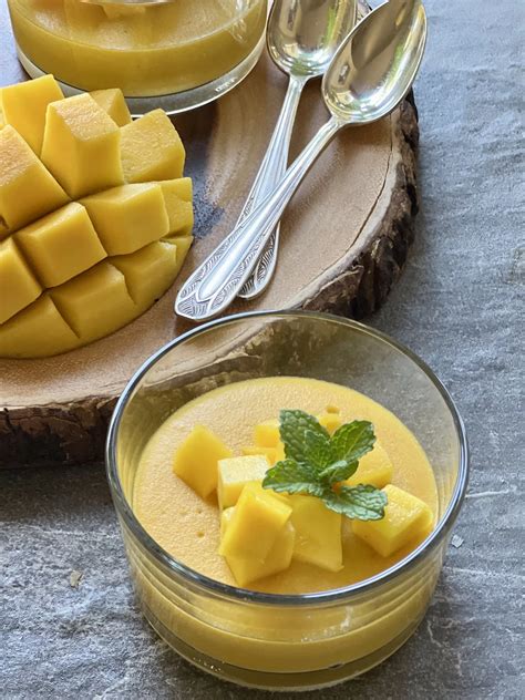 Quick And Easy Mango Pudding 5 Ingredients 10 Minutes In Fused Living The Fusion Veggie Food Blog