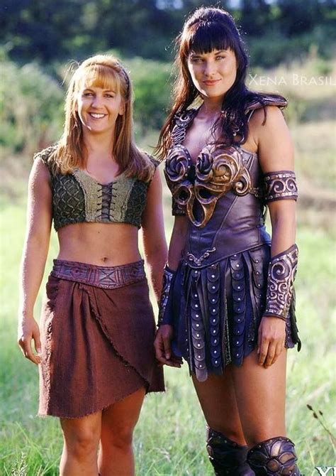 lucy lawless with renee o connor sexywomanoftheday warrior princess xenia warrior
