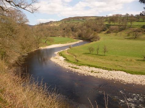 Bolton Abbey The River Wharfe Meanders © Chris Downer Geograph