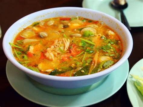 Tom Yum Kung Recipe Thai Hot And Sour Shrimp Soup Whats4eats