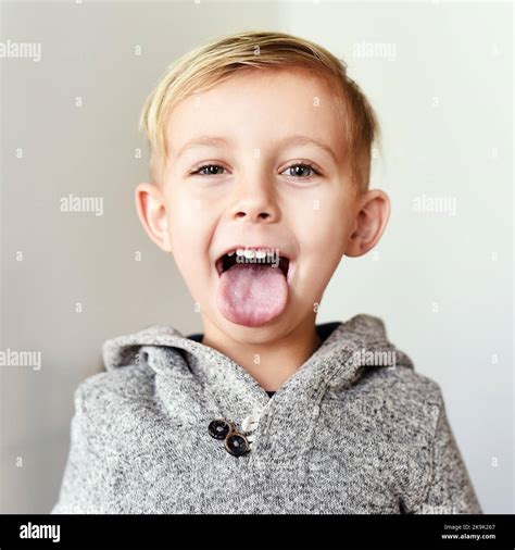 Kid Sticking Tongue Out Hi Res Stock Photography And Images Alamy