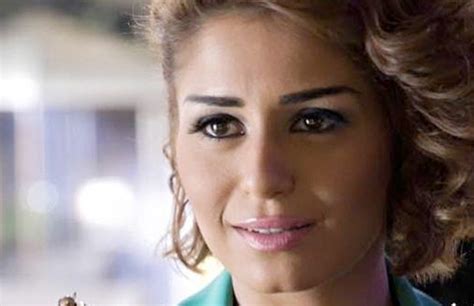 وقالت منة فضالي التي نشرته عبر حسابه الشخصي على موقع الصور والفيديوهات الشهير انستجرام، : إخلاء سبيل عامل متهم بسرقة هاتف الفنانة منة فضالي - بوابة ...