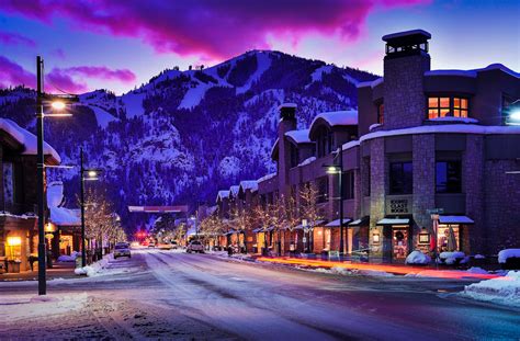 Ravpower, vava, taotronics, anjou, sable, and hootoo. Nonstop to Sun Valley - Idaho's Winter Playground ...