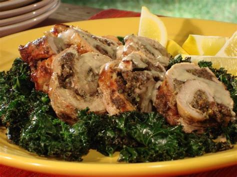 As with all quadrupeds, the tenderloin refers to the psoas major muscle along the central spine portion, ventral to the lumbar vertebrae. Stuffed Pork Tenderloin Over Grilled Kale Drizzled with ...