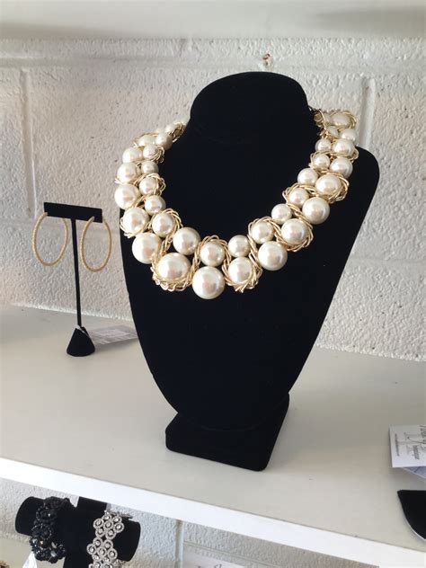 Chunky Pearl Necklace House Of Posh Boutique Clothing Store In Corona Apparel Accessories