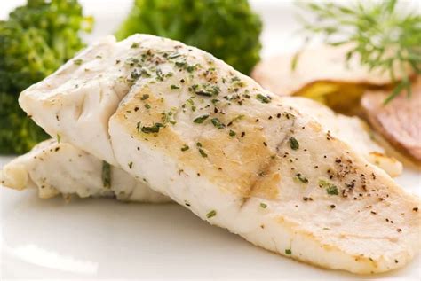 Filete de pescado con verduras receta rápida Comedera Recetas