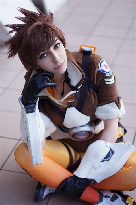 Best Tracer Cosplay From Overwatch Tracer Cosplay Cosplay Overwatch