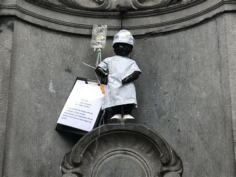 Manneken Pis Dressed As Cancer Patient For World Cancer Day The Bulletin