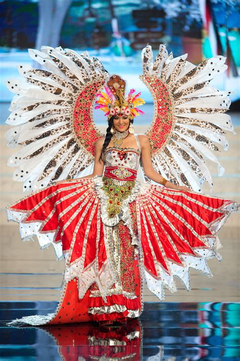 miss indonesia national costume m1j yg0itfomsm over the weekend instagram was abuzz with