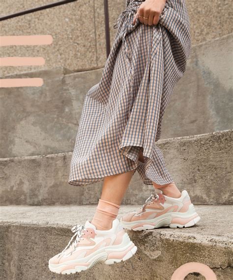 Sneaker Outfits Chunky Sneakers Outfit Sneakers Fashion Socks