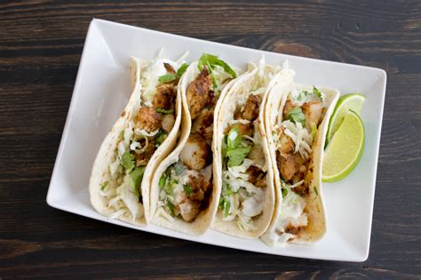 One in hollywood owned and run by an american, one in south la owned by mexicans. Cómo preparar deliciosos Tacos estilo Ensenada