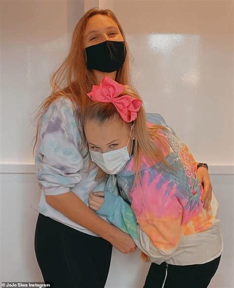 Jojo Siwa Goes Instagram Official With Girlfriend Kylie For Their One