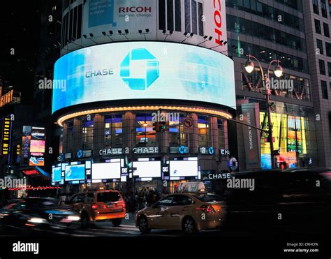 Chase Bank At Times Square New York City Stock Photo Alamy