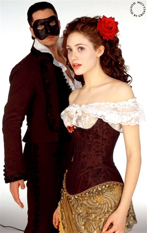 Emmy rossum (das phantom der oper, poseidon, the day after tomorrow) wurde für die 20th century fox realverfilmung von dragonball verpflichtet. Pin by jenny on Costumes | Phantom of the opera, Christine ...