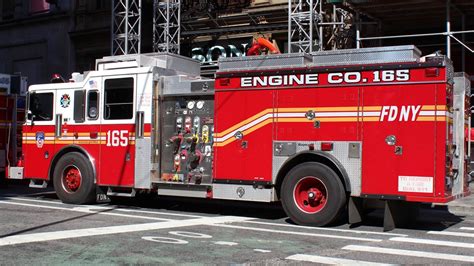 Fdny Haz Mat Tech Engine Company 165 Operating At An Ongoing Steam