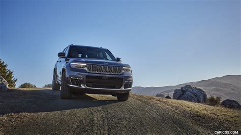 2021 Jeep Grand Cherokee L Summit Reserve Front Caricos