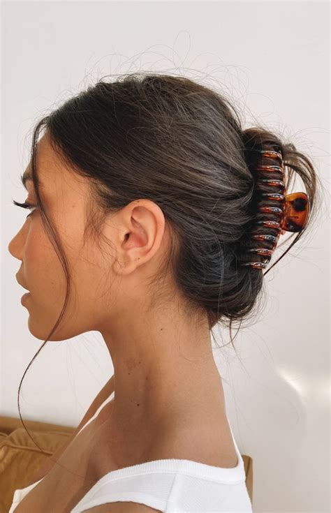 Eclat 90's Friends Hair Clip Tortoiseshell - One Size ...