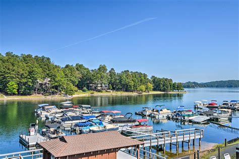Resort-Style Condo w/ Balcony on Lake Keowee - Salem, SC | Evolve