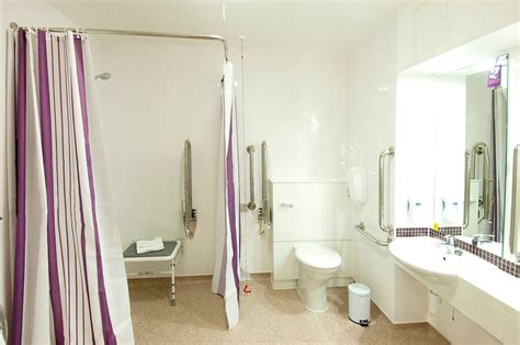 premier inn london city tower hill hotel rooms pictures and reviews tripadvisor