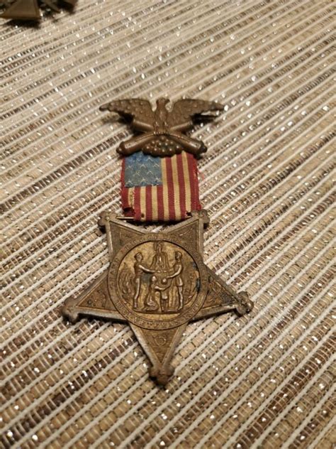 Authenticand Original Civil War Veteran Medal Grand Army Of The Republic