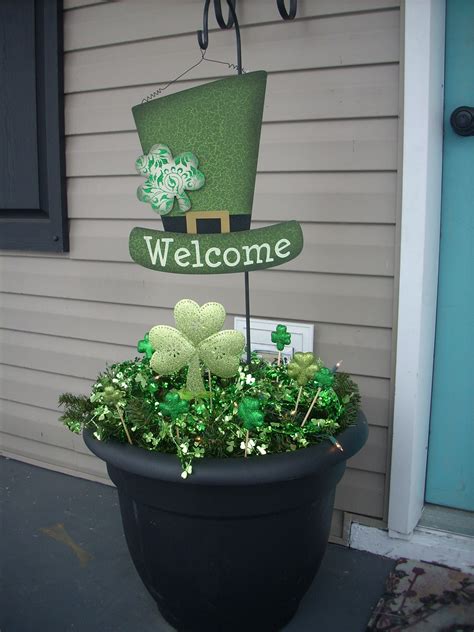 St Patricks Day Porch Decoration I Made Made By Cumberland Wreaths