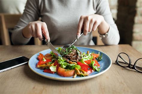 10 Tips Menjaga Pola Makan Sehat Selama Pandemi Joveeid